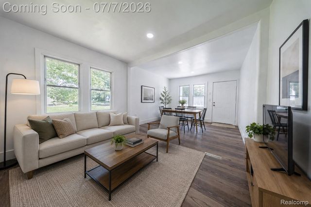 18486 Trinity Street, Detroit, MI 48219