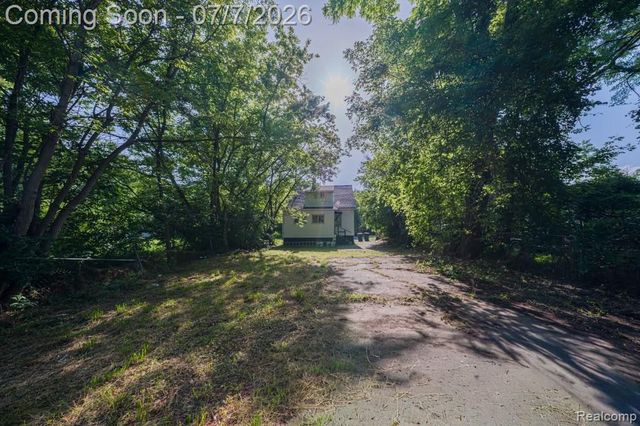 18486 Trinity Street, Detroit, MI 48219
