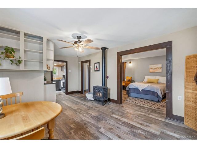 542 E 10th St, Loveland, CO 80537