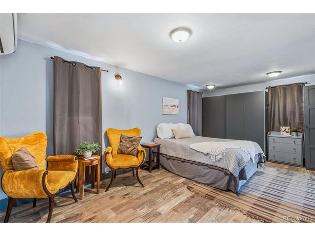542 E 10th St, Loveland, CO 80537