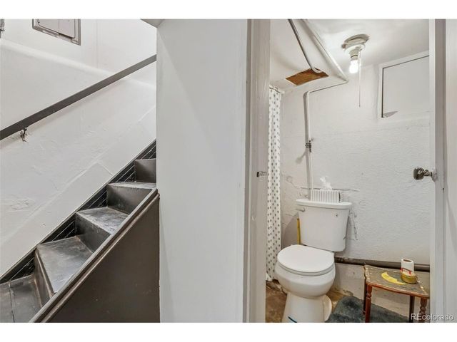 542 E 10th St, Loveland, CO 80537