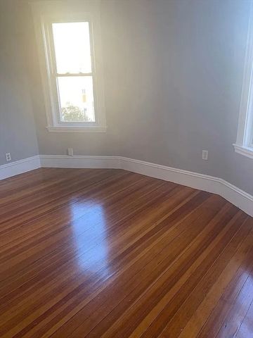 8 Mallard Ave 3, Boston, MA 02124