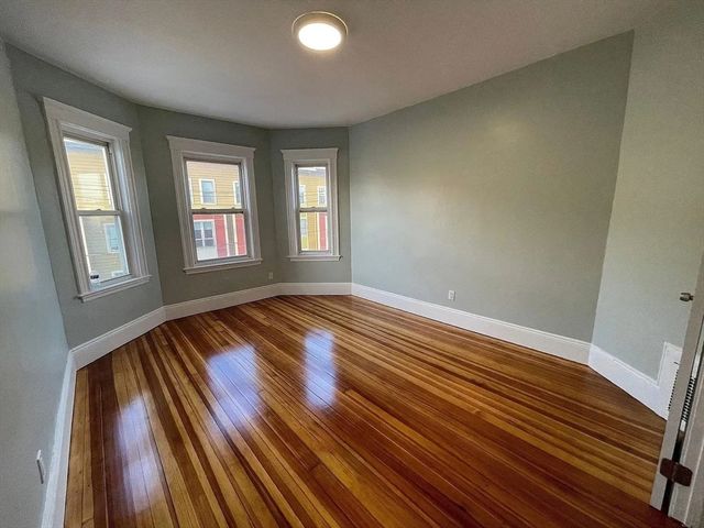 8 Mallard Ave 3, Boston, MA 02124