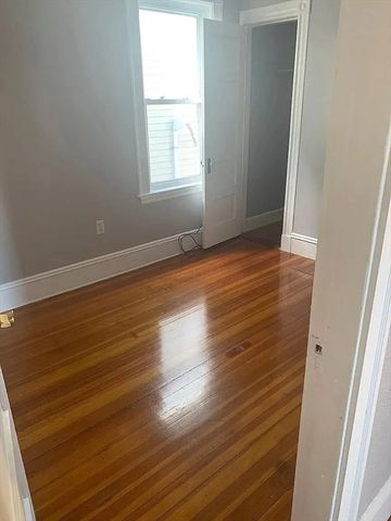 8 Mallard Ave 3, Boston, MA 02124