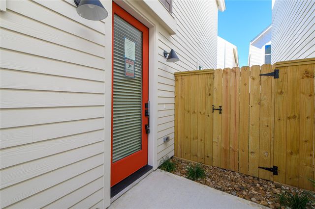 881 Rachel Street B, Houston, TX 77091