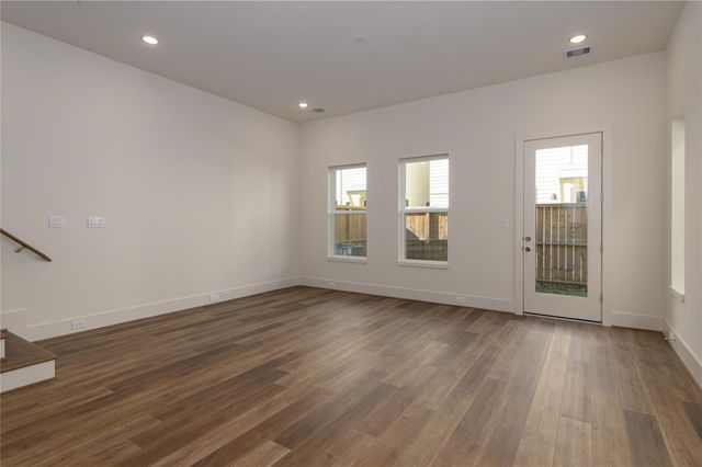 881 Rachel Street B, Houston, TX 77091