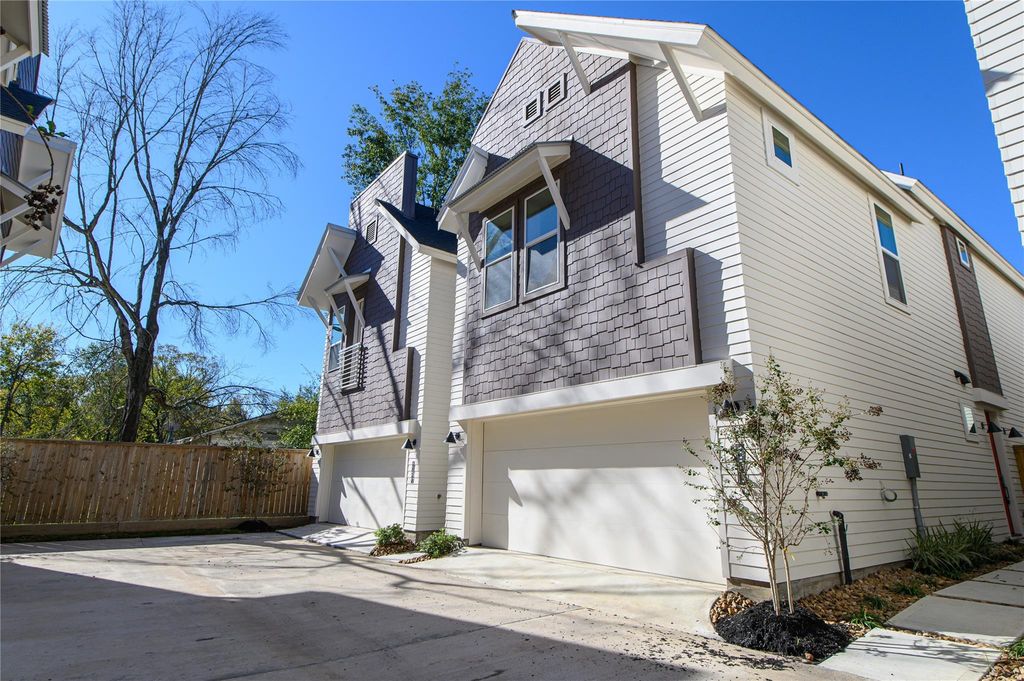 881 Rachel Street B, Houston, TX 77091