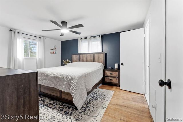 23577 W Newell Circle, Farmington, MI 48336