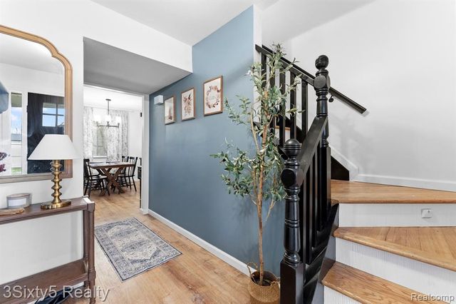 23577 W Newell Circle, Farmington, MI 48336