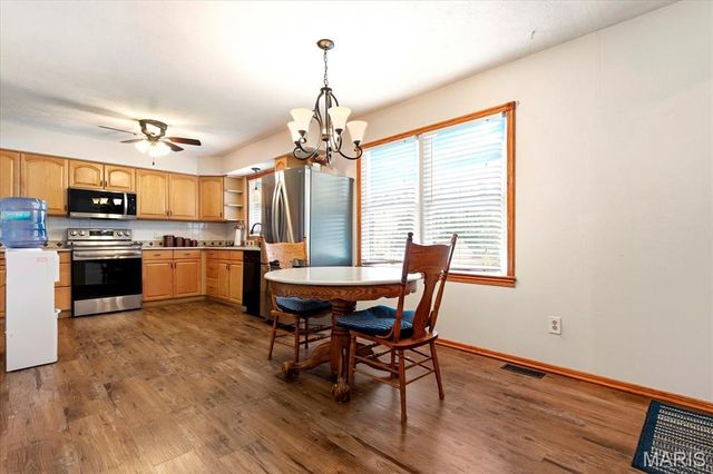 786 E Highway U, Troy, MO 63379