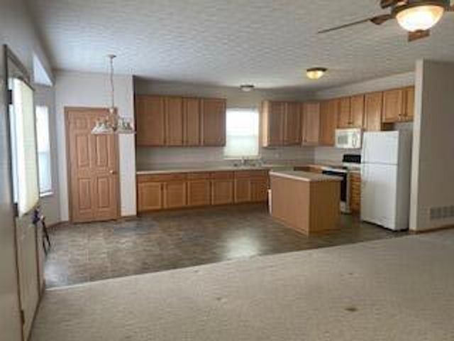 9192 Cambrian Commons Drive, Columbus, OH 43240