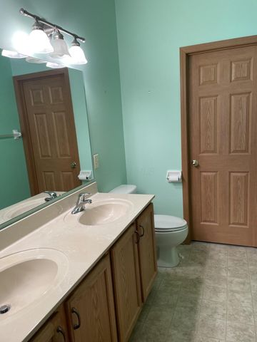 9192 Cambrian Commons Drive, Columbus, OH 43240