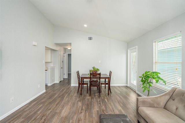 5911 Kevin Kelly PL, Austin, TX 78727