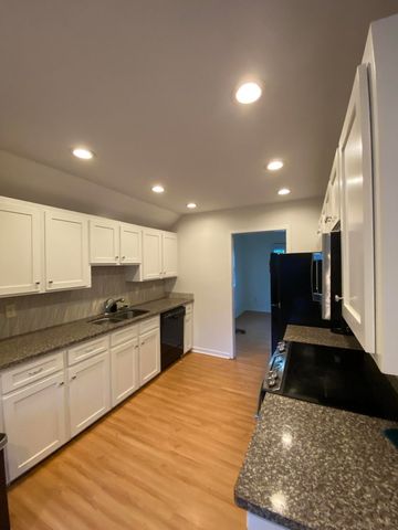 1120 Daffodil Lane, Mount Pleasant, SC 29464