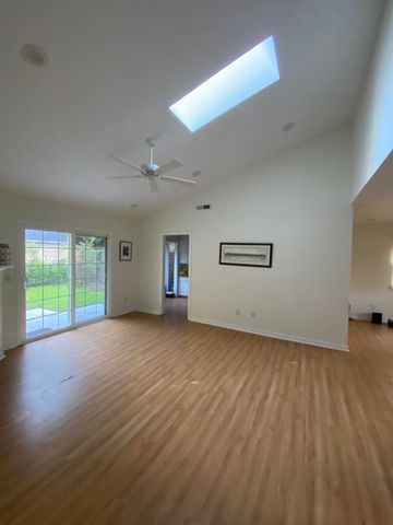 1120 Daffodil Lane, Mount Pleasant, SC 29464