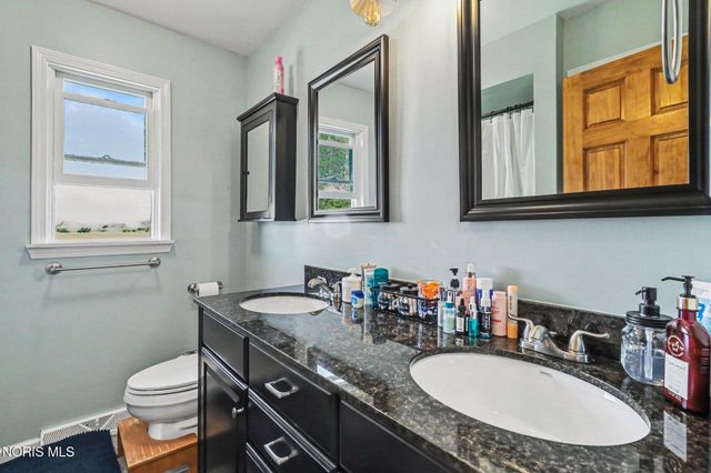 15460 Bishop Road, Bowling Green, OH 43402