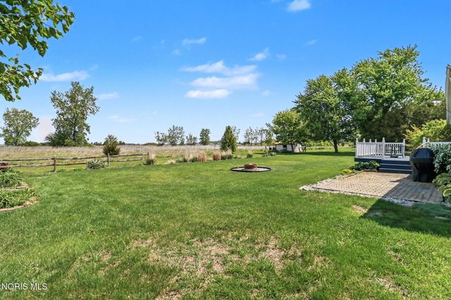 15460 Bishop Road, Bowling Green, OH 43402