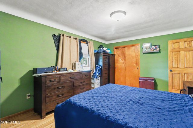 15460 Bishop Road, Bowling Green, OH 43402