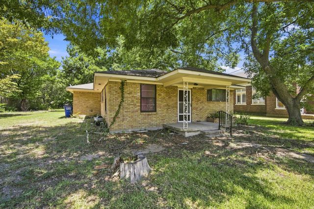 204 Methodist Street, Red Oak, TX 75154