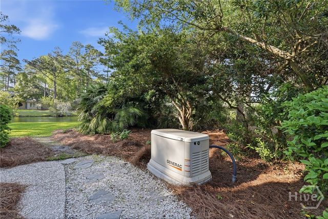 5 Springpine Lane, Savannah, GA 31411