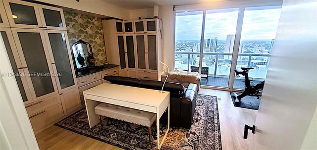 50 Biscayne Blvd 4603, Miami, FL 33132