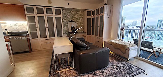 50 Biscayne Blvd 4603, Miami, FL 33132