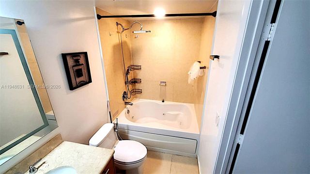 50 Biscayne Blvd 4603, Miami, FL 33132