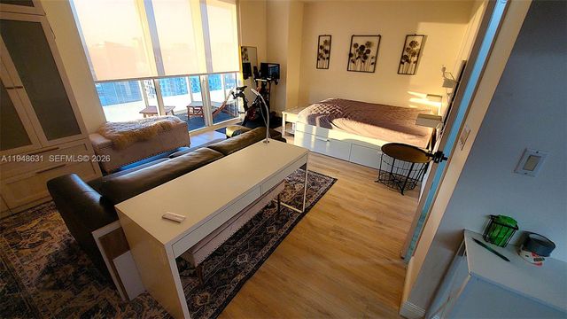 50 Biscayne Blvd 4603, Miami, FL 33132