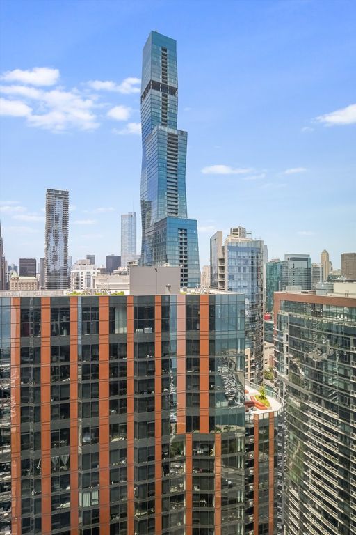 Image 16 of property listing at 211 N Harbor Drive 4107, Chicago, IL 60601