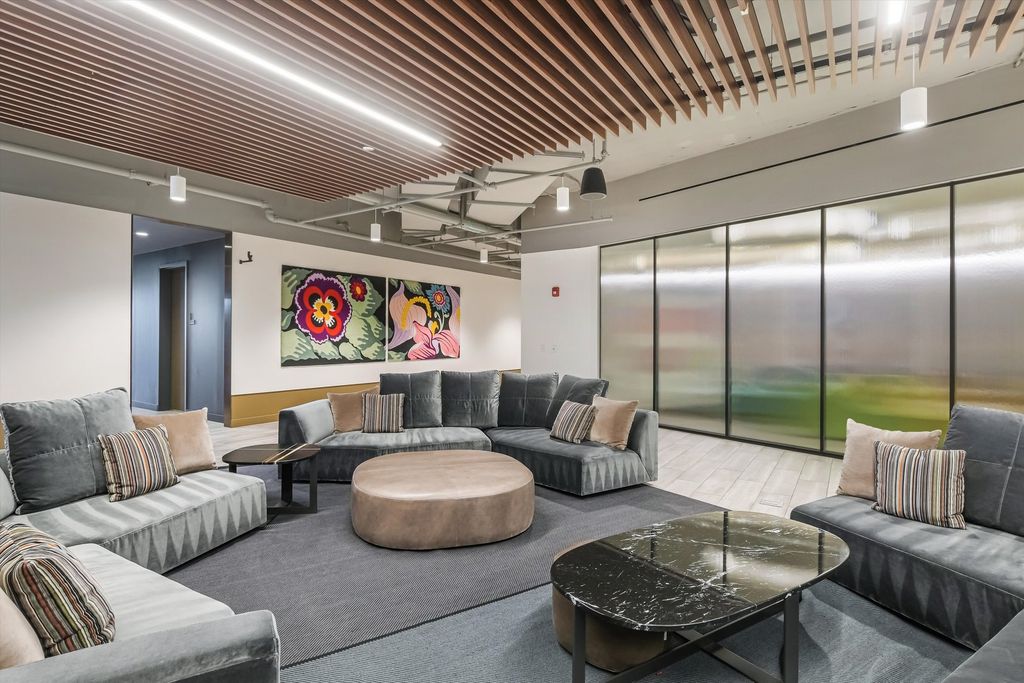 Image 25 of property listing at 211 N Harbor Drive 4107, Chicago, IL 60601
