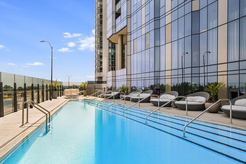 Image 36 of property listing at 211 N Harbor Drive 4107, Chicago, IL 60601