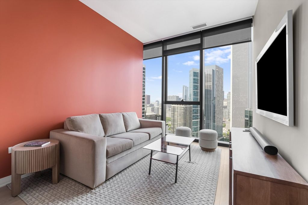 Image 6 of property listing at 211 N Harbor Drive 4107, Chicago, IL 60601