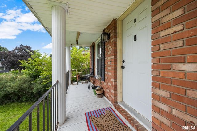 601 DEVONSHIRE Road, Washington, IL 61571