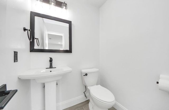 7842 Poitiers Drive, Houston, TX 77071