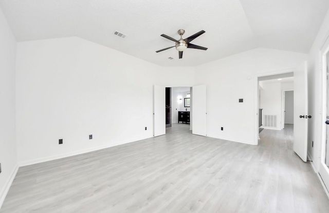7842 Poitiers Drive, Houston, TX 77071
