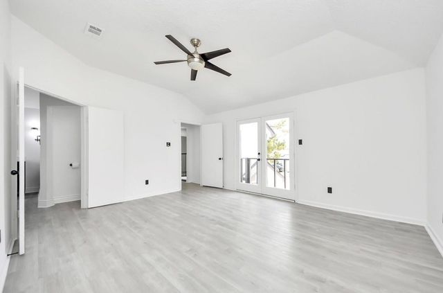 7842 Poitiers Drive, Houston, TX 77071