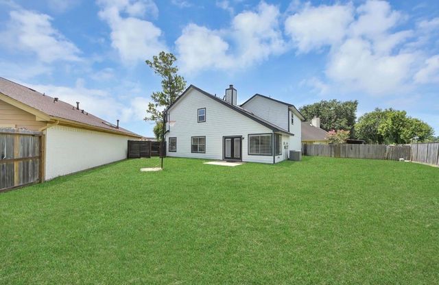 7842 Poitiers Drive, Houston, TX 77071