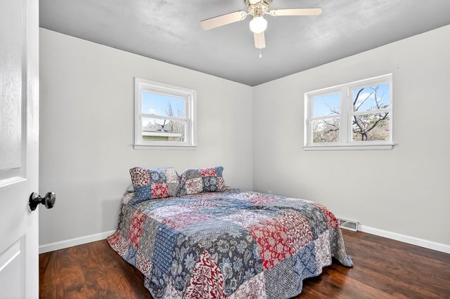 541 S Villa Rose Avenue, Springfield, MO 65802