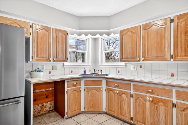 541 S Villa Rose Avenue, Springfield, MO 65802