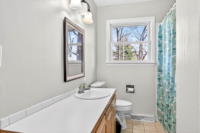 541 S Villa Rose Avenue, Springfield, MO 65802