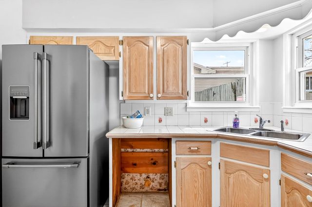 541 S Villa Rose Avenue, Springfield, MO 65802