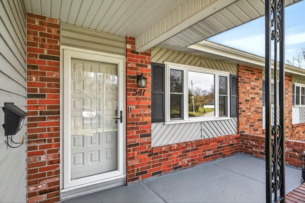 541 S Villa Rose Avenue, Springfield, MO 65802