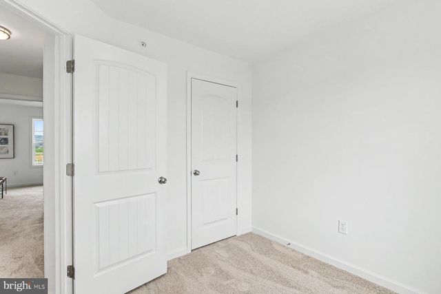 308 AVON DR, Red Lion, PA 17356