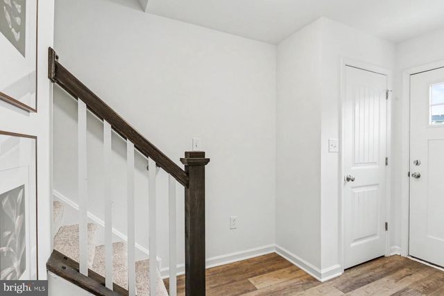 308 AVON DR, Red Lion, PA 17356
