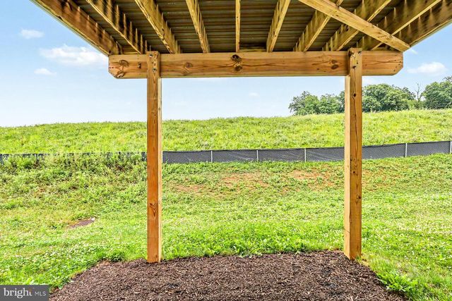 308 AVON DR, Red Lion, PA 17356