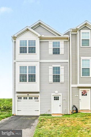 308 AVON DR, Red Lion, PA 17356