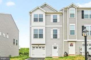 308 AVON DR, Red Lion, PA 17356