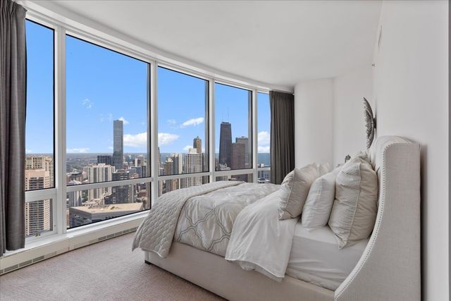 401 N Wabash Avenue 48A, Chicago, IL 60611