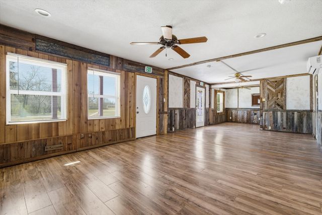 705 E Pine St Street, Edgewood, TX 75117