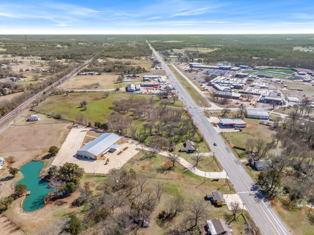 705 E Pine St Street, Edgewood, TX 75117